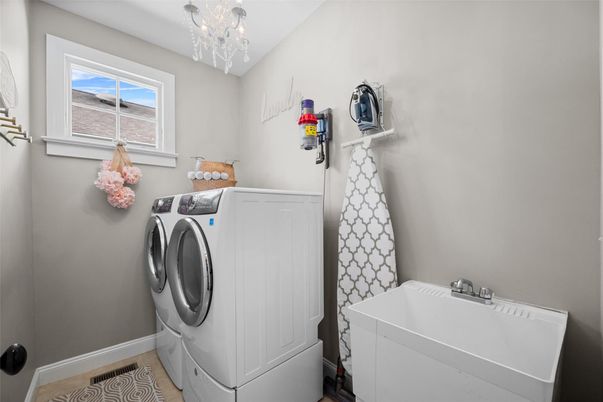 Chandelier, Interior, Washer