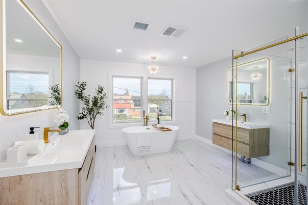 Bathroom, Dual Sink Vanities, Free Standing Baths, Glass Shower, Interior, Marble, Recessed Lighting