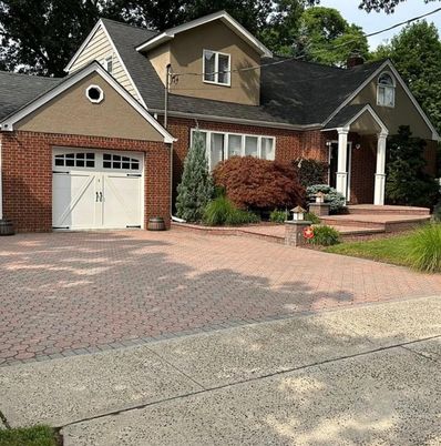 Attached, Exterior, Facade, Brick Facade, Cape Cod