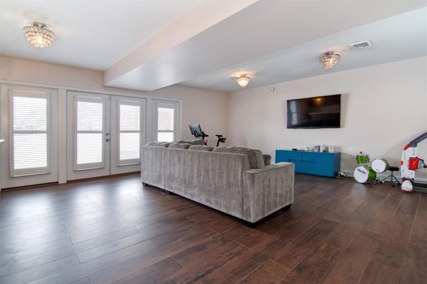Chandelier, Interior, Living room, Wood Texture Flooring