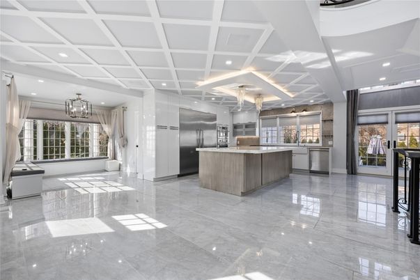 Chandelier, Interior, Kitchen, Pendant Lights, Recessed Lighting, Stainless Steel Appliances