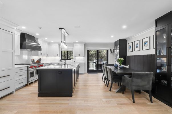Dining room, Interior, Kitchen, Pendant Lights, Recessed Lighting, Stainless Steel Appliances, Wood Texture Flooring