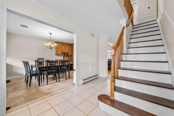 Chandelier, Dining room, Interior