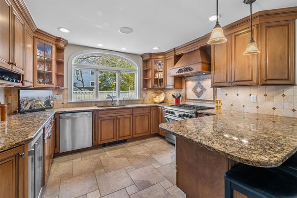 Interior, Kitchen, Pendant Lights, Recessed Lighting, Stainless Steel Appliances