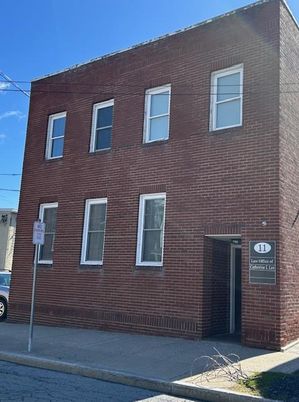 Exterior, Facade, Brick Facade, Rowhouse