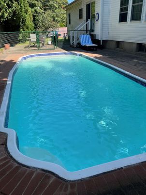 Exterior, Pool