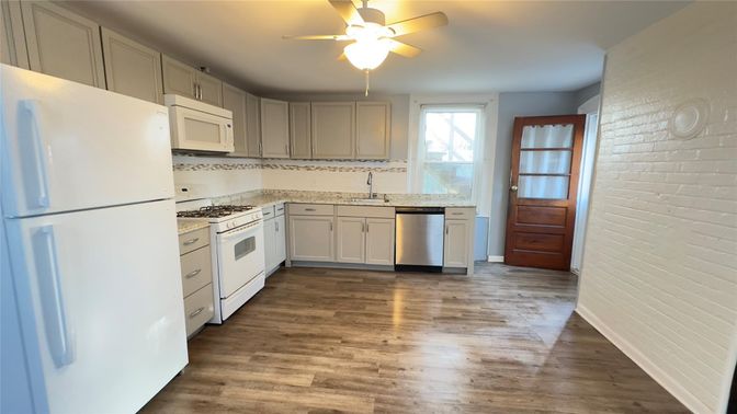 Interior, Kitchen, Wood Texture Flooring