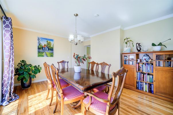 Chandelier, Dining room, Interior, Pendant Lights, Wood Texture Flooring