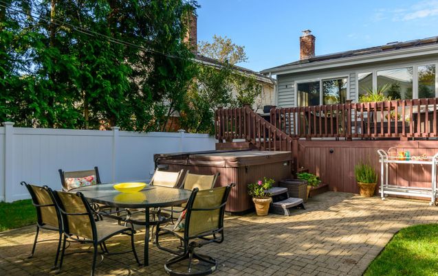 Exterior, Hot Tub