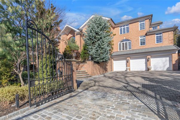 Attached, Exterior, Facade, Brick Facade, Rowhouse