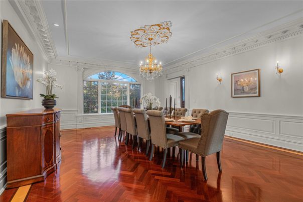 Chandelier, Dining room, Interior, Recessed Lighting, Wood Texture Flooring