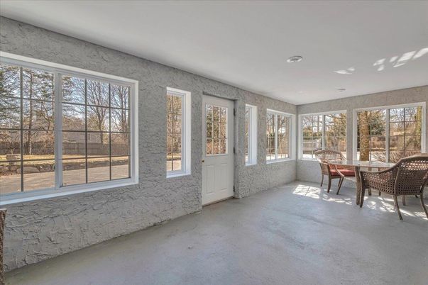 Dining room, Interior, Recessed Lighting, Sun Room