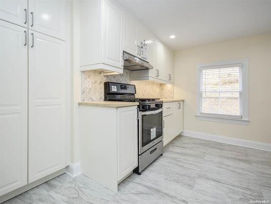 Interior, Kitchen, Marble, Recessed Lighting