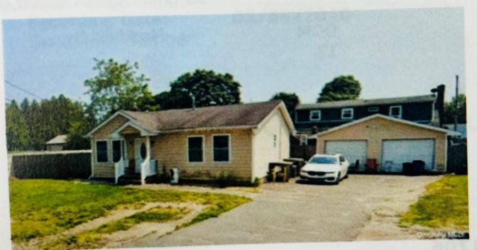 Attached, Backyard, Detached Garage, Exterior, Facade, Brick Facade, Ranch
