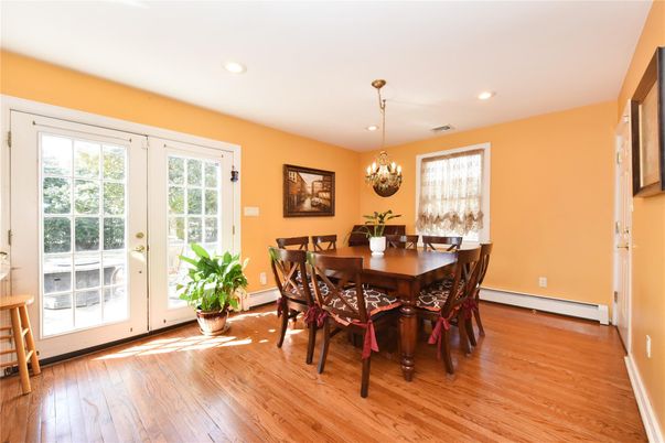 Chandelier, Dining room, Interior, Recessed Lighting, Wood Texture Flooring