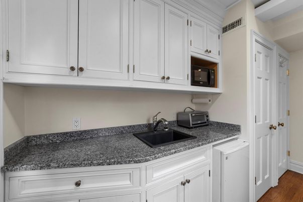 Interior, Washer, Wood Texture Flooring