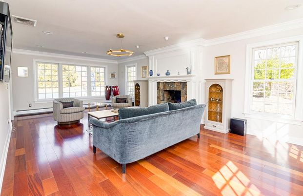 Fireplace, Interior, Living room, Pendant Lights, Recessed Lighting, Wood Texture Flooring
