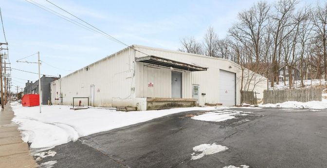 Detached Garage, Exterior