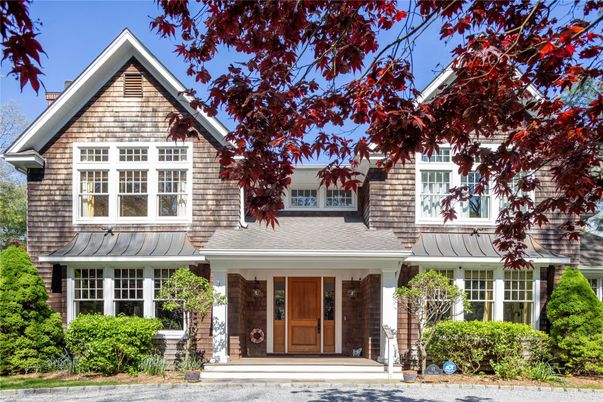 Exterior, Facade, American Craftsman