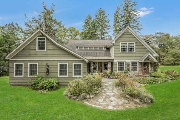 Exterior, Facade, American Craftsman