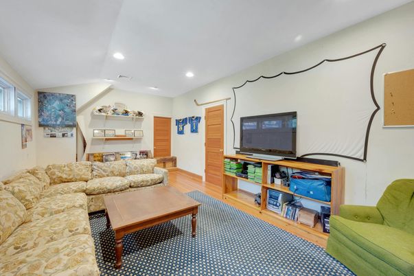 Interior, Living room, Recessed Lighting, Wood Texture Flooring