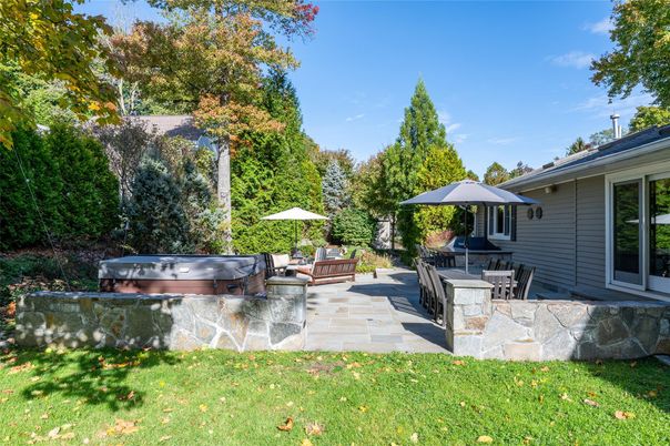 Exterior, Hot Tub