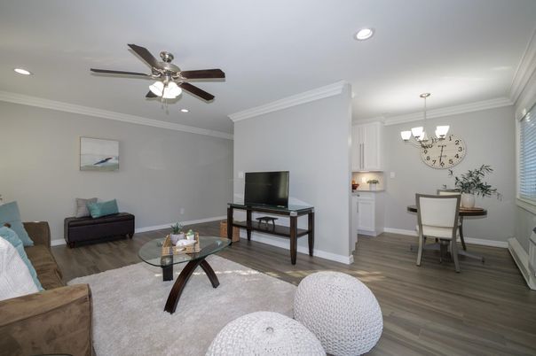 Chandelier, Dining room, Interior, Living room, Recessed Lighting, Wood Texture Flooring