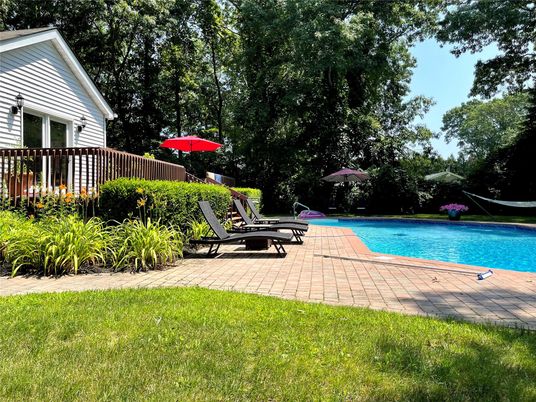 Backyard, Exterior, Pool