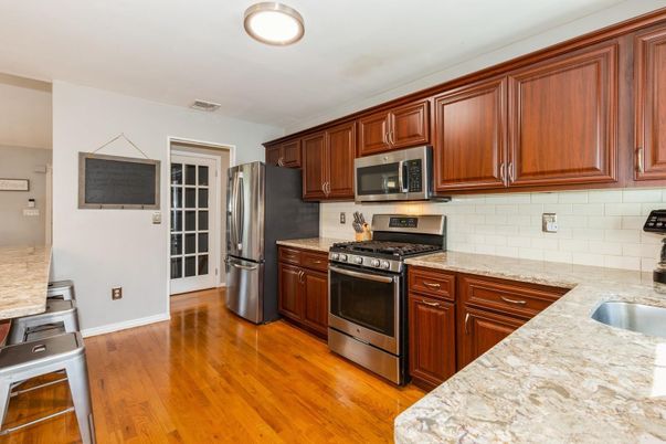 Interior, Kitchen, Stainless Steel Appliances, Wood Texture Flooring