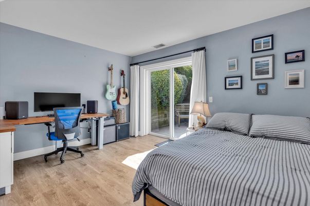 Bedroom, Home Office, Interior, Wood Texture Flooring