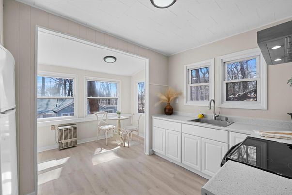 Dining room, Interior, Kitchen, Recessed Lighting, Wood Texture Flooring