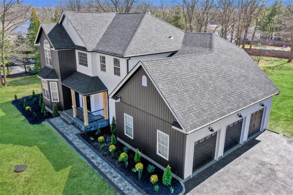 Detached Garage, Exterior