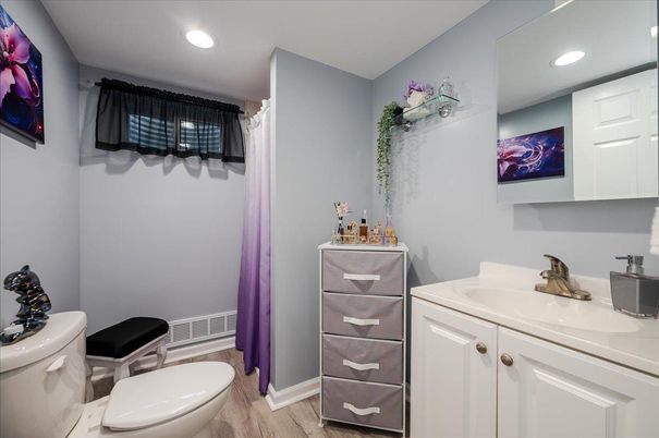 Bathroom, Interior, Recessed Lighting, Wood Texture Flooring