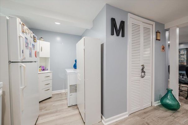 Interior, Kitchen, Recessed Lighting, Wood Texture Flooring