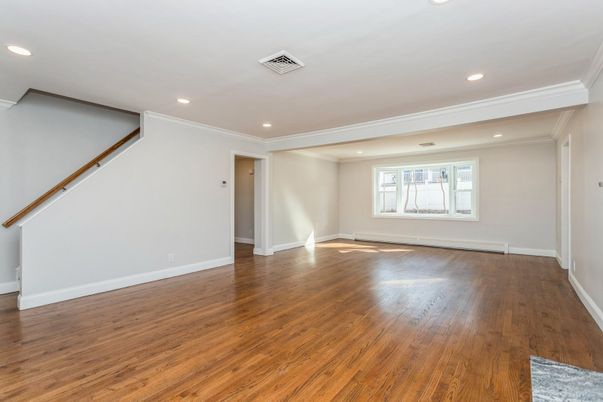 Empty room, Interior, Recessed Lighting, Wood Texture Flooring