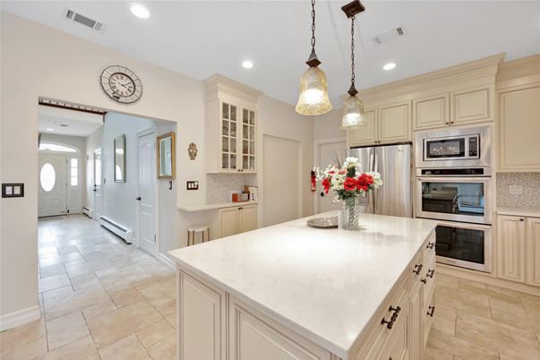 Interior, Kitchen, Pendant Lights, Recessed Lighting, Stainless Steel Appliances