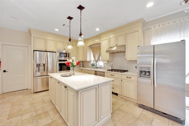 Interior, Kitchen, Pendant Lights, Recessed Lighting, Stainless Steel Appliances