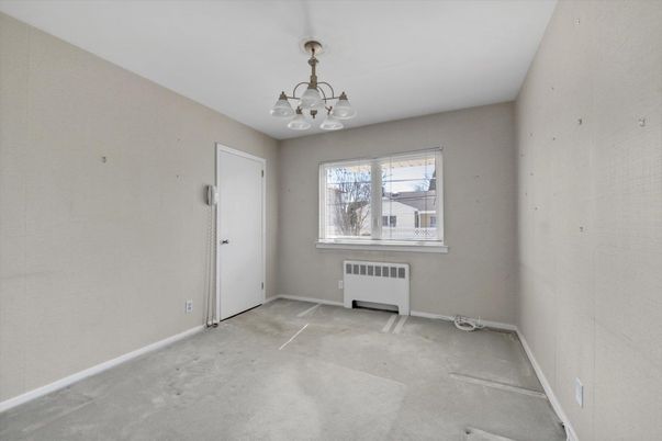 Chandelier, Empty room, Interior
