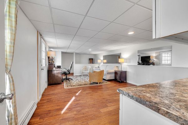 Interior, Recessed Lighting, Wood Texture Flooring