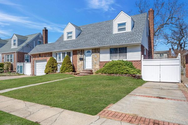 Attached, Exterior, Facade, Brick Facade, Cape Cod