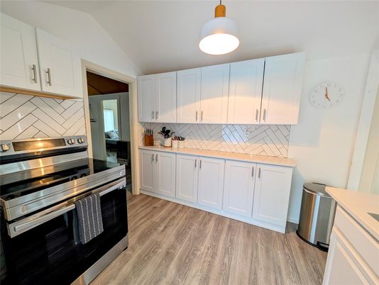 Interior, Kitchen, Stainless Steel Appliances, Wood Texture Flooring