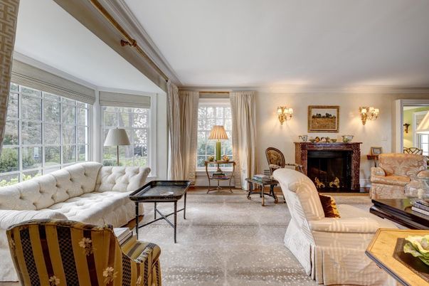 Fireplace, Interior, Living room