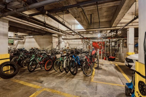 Garage, Interior