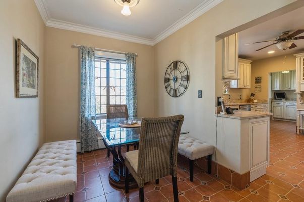 Dining room, Interior, Kitchen, Recessed Lighting