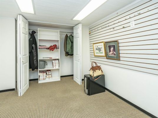 Interior, Recessed Lighting