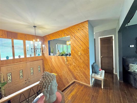 Interior, Pendant Lights, Wood Texture Flooring, Wooden Walls