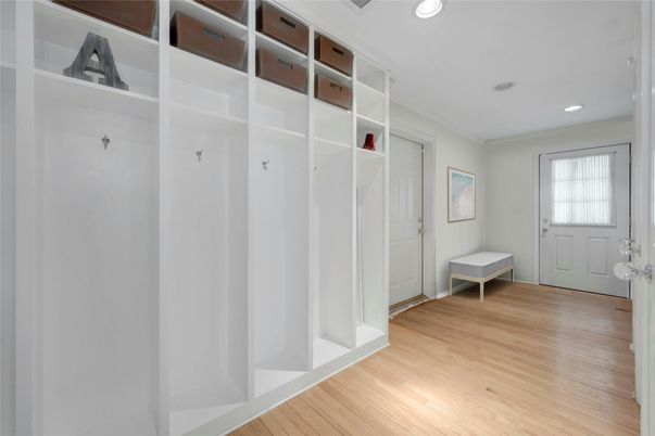 Interior, Recessed Lighting, Walk-in Closets, Wood Texture Flooring