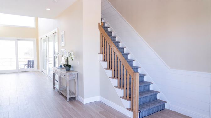 Interior, Recessed Lighting, Wood Texture Flooring