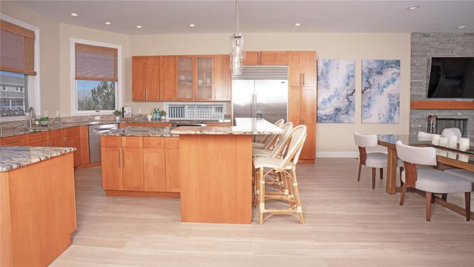 Dining room, Interior, Kitchen, Pendant Lights, Recessed Lighting, Stainless Steel Appliances, Wood Texture Flooring