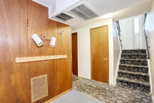 Interior, Wooden Walls